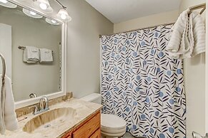 Secluded Condo with Peaceful Wooded Views and Easy Access to the Beach