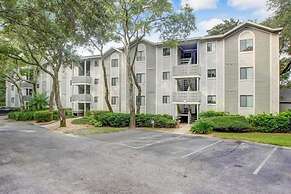 Secluded Condo with Peaceful Wooded Views and Easy Access to the Beach