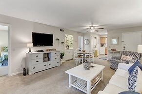 Secluded Condo with Peaceful Wooded Views and Easy Access to the Beach