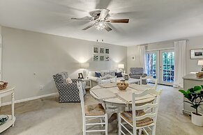 Secluded Condo with Peaceful Wooded Views and Easy Access to the Beach