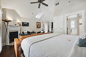 Carriage Way Centennial