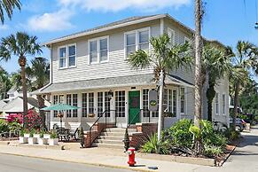 Carriage Way Centennial