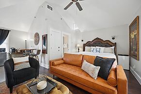 Carriage Way Centennial
