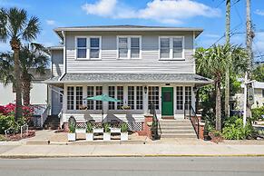 Carriage Way Centennial