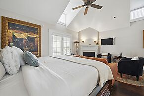 Carriage Way Centennial
