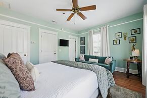 Carriage Way Centennial