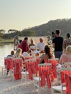 Green Pine Beach & Bungalows