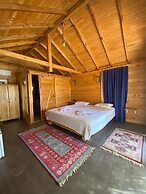 Green Pine Beach & Bungalows