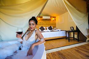 Green Pine Beach & Bungalows