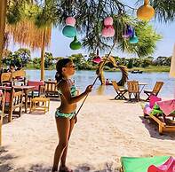 Green Pine Beach & Bungalows