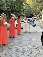 Green Pine Beach & Bungalows