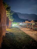 Green Pine Beach & Bungalows