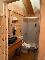 Green Pine Beach & Bungalows