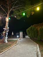 Green Pine Beach & Bungalows