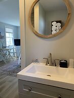 Hanscom's Motel and Cottages