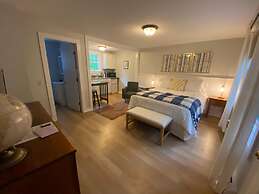 Hanscom's Motel and Cottages