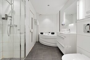 Enter Tromsø Luxury Apartments