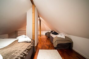 Enter Tromsø Luxury Apartments