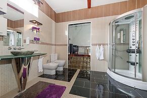 Enter Tromsø Luxury Apartments