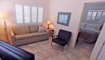 Beachouse Inn & Suites