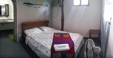 Wild Waves Surf-House