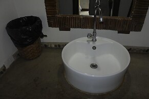 Wild Waves Surf-House