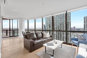 Melbourne Lifestyle Apartments - Best Views on Collins