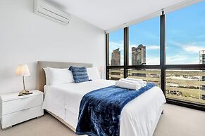 Melbourne Lifestyle Apartments - Best Views on Collins