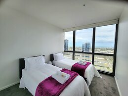 Melbourne Lifestyle Apartments - Best Views on Collins