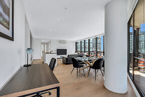 Melbourne Lifestyle Apartments - Best Views on Collins