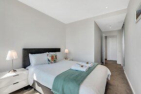 Melbourne Lifestyle Apartments - Best Views on Collins