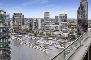 Melbourne Lifestyle Apartments - Best Views on Collins