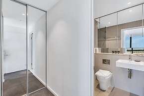 Melbourne Lifestyle Apartments - Best Views on Collins