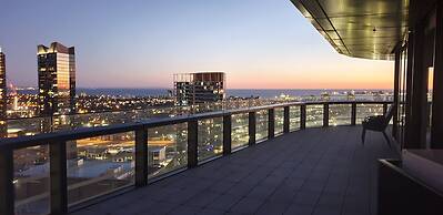 Melbourne Lifestyle Apartments - Best Views on Collins