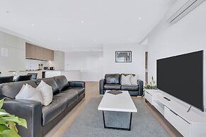 Melbourne Lifestyle Apartments - Best Views on Collins
