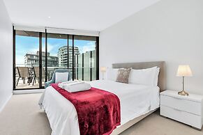 Melbourne Lifestyle Apartments - Best Views on Collins