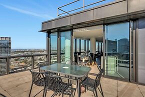 Melbourne Lifestyle Apartments - Best Views on Collins