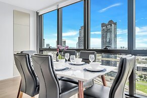 Melbourne Lifestyle Apartments - Best Views on Collins