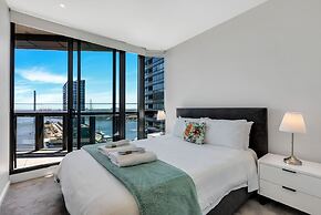Melbourne Lifestyle Apartments - Best Views on Collins