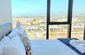Melbourne Lifestyle Apartments - Best Views on Collins