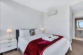 Melbourne Lifestyle Apartments - Best Views on Collins