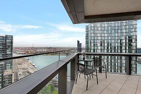Melbourne Lifestyle Apartments - Best Views on Collins