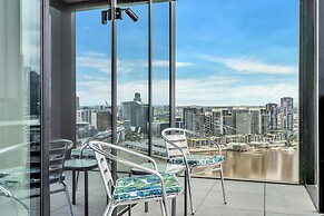Melbourne Lifestyle Apartments - Best Views on Collins