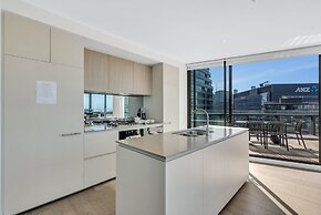 Melbourne Lifestyle Apartments - Best Views on Collins