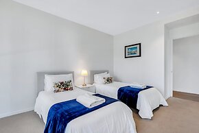 Melbourne Lifestyle Apartments - Best Views on Collins