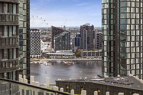 Melbourne Lifestyle Apartments - Best Views on Collins