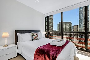 Melbourne Lifestyle Apartments - Best Views on Collins
