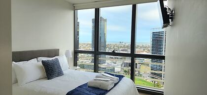 Melbourne Lifestyle Apartments - Best Views on Collins