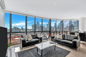 Melbourne Lifestyle Apartments - Best Views on Collins