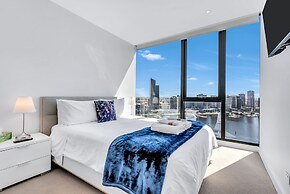 Melbourne Lifestyle Apartments - Best Views on Collins